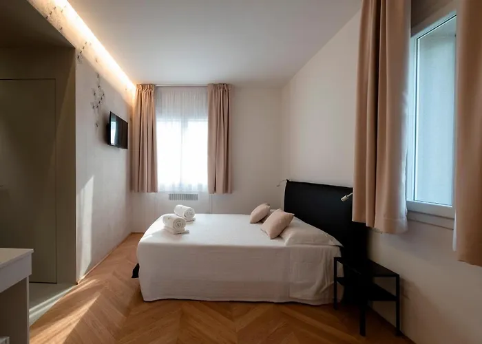 Le Make לינה וארוחת בוקר